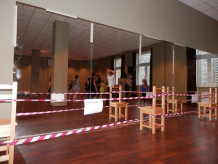 зеркала для хореографии, изготовление, доставка и установка зеркал, установка зеркал  зале хореографии. Москва, ул. Академика Варги, дом 15 